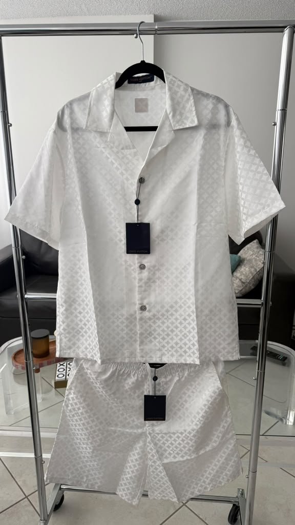 Conjunto LV